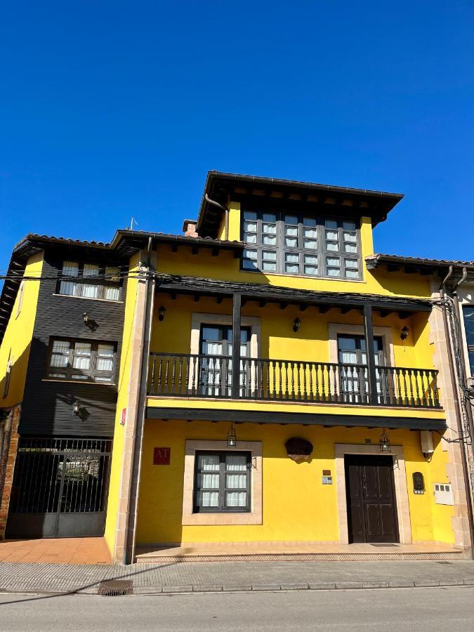 Apartamentos Turisticos Paseo De La Alameda Villaviciosa  Buitenkant foto