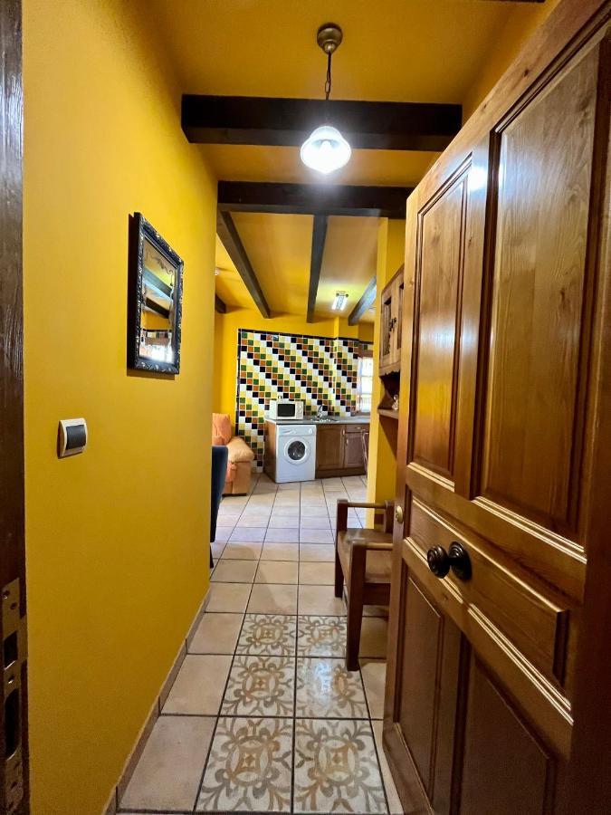 Apartamentos Turisticos Paseo De La Alameda Villaviciosa  Buitenkant foto