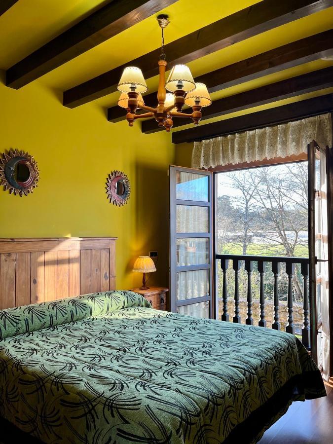 Apartamentos Turisticos Paseo De La Alameda Villaviciosa  Buitenkant foto