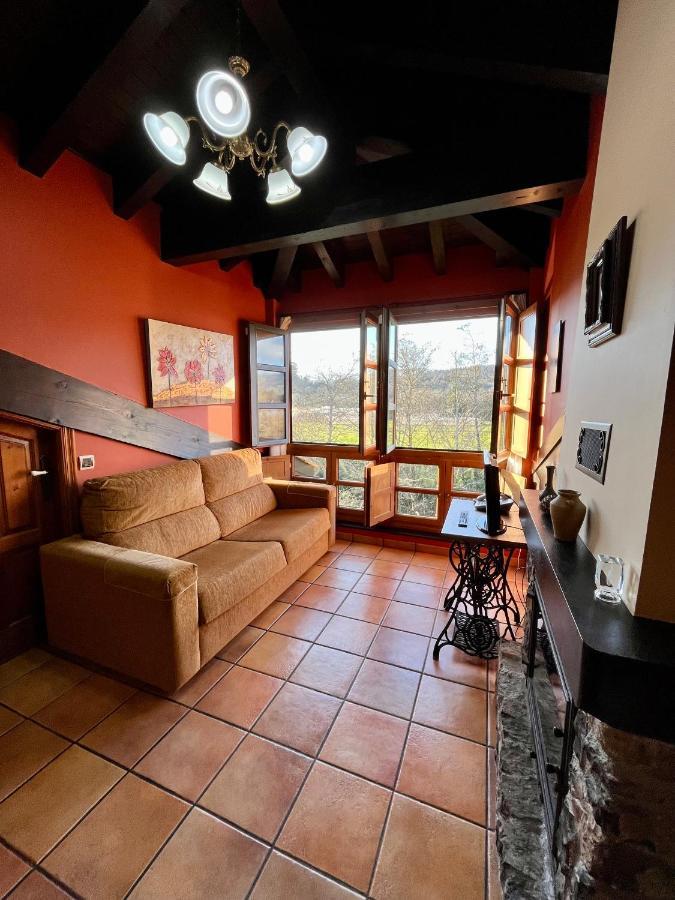 Apartamentos Turisticos Paseo De La Alameda Villaviciosa  Buitenkant foto
