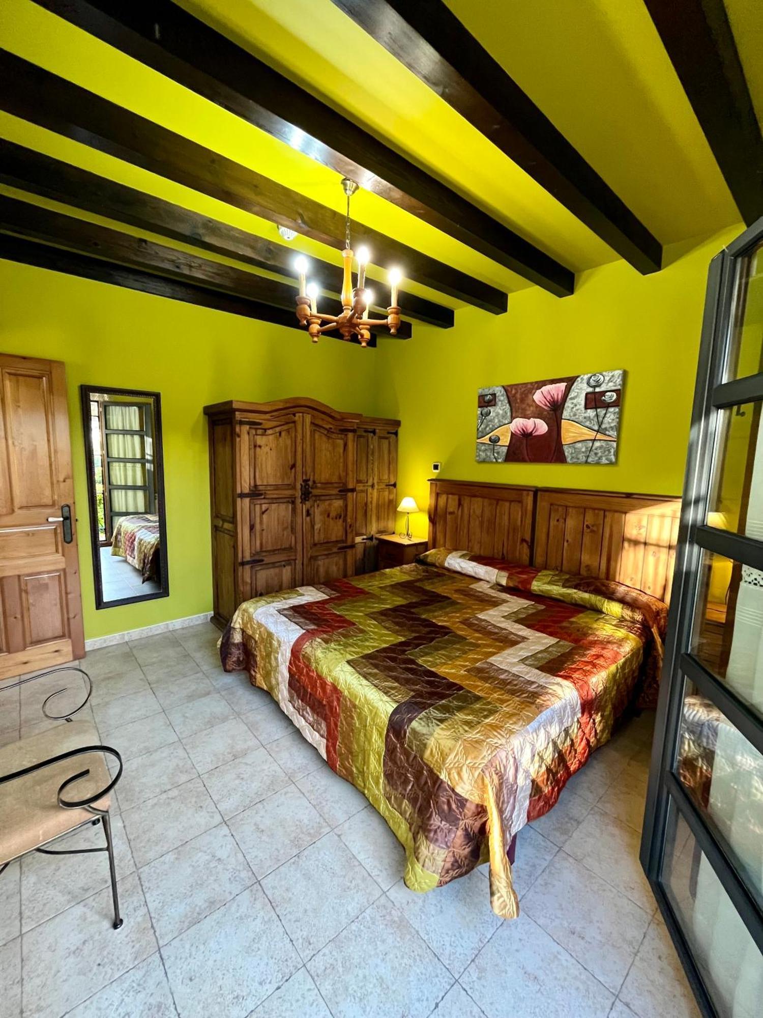 Apartamentos Turisticos Paseo De La Alameda Villaviciosa  Buitenkant foto